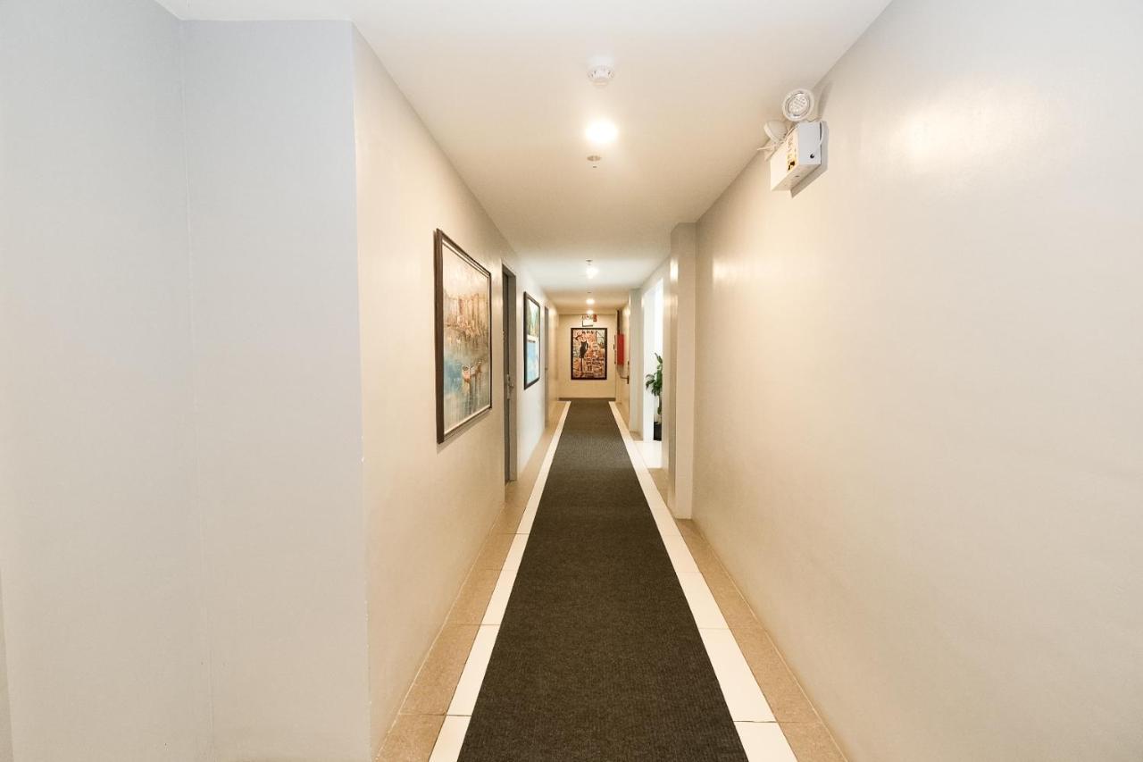 Rosey Hotel Cabanatuan City Exteriör bild